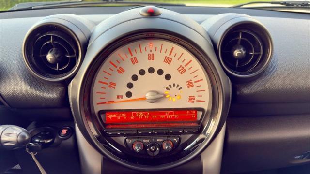 Photo of 2013 Oxford Green Metallic MINI Countryman