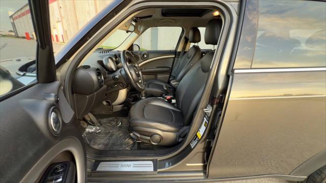 Photo of 2013 Oxford Green Metallic MINI Countryman