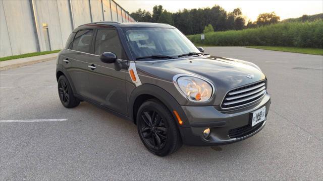 Photo of 2013 Oxford Green Metallic MINI Countryman