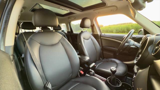 Photo of 2013 Oxford Green Metallic MINI Countryman