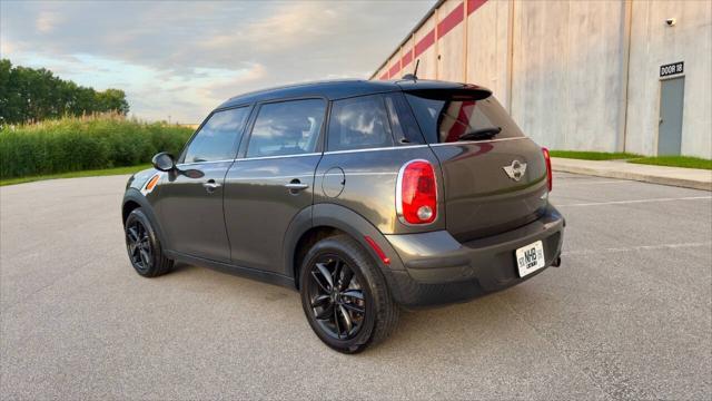 Photo of 2013 Oxford Green Metallic MINI Countryman