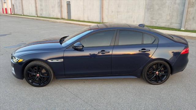 Photo of 2017 Bluefire Metallic Jaguar XE