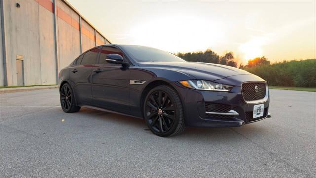 Photo of 2017 Bluefire Metallic Jaguar XE
