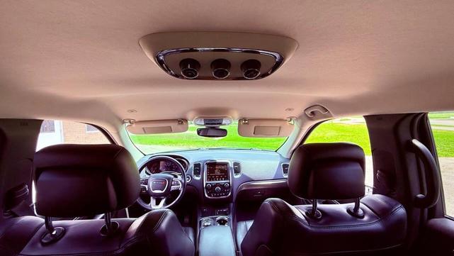 Photo of 2017 Diamond Black Crystal Pearl Coat Dodge Durango