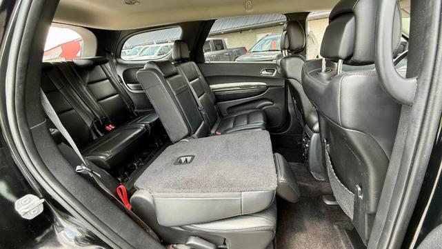 Photo of 2017 Diamond Black Crystal Pearl Coat Dodge Durango