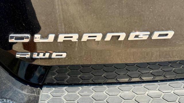 Photo of 2017 Diamond Black Crystal Pearl Coat Dodge Durango