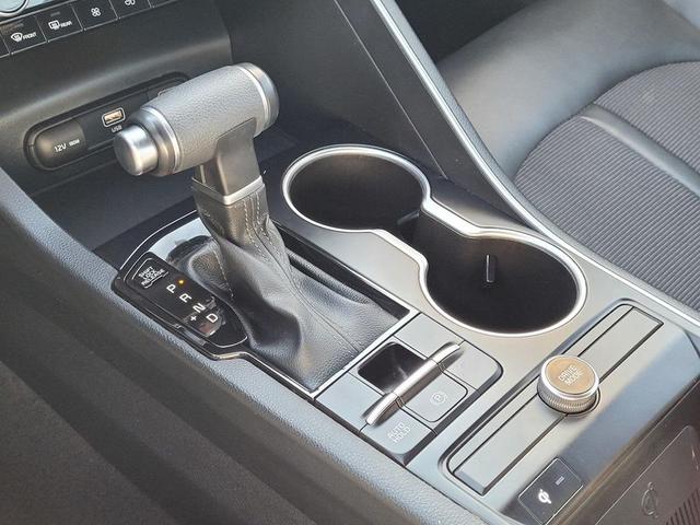 Photo of 2023 Sapphire Blue Kia K5