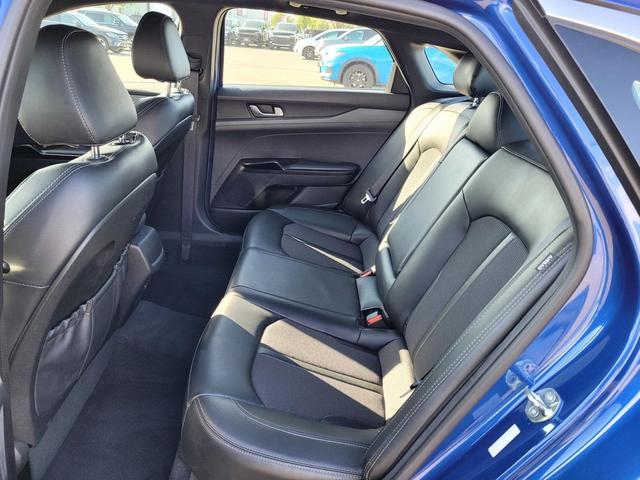 Photo of 2023 Sapphire Blue Kia K5
