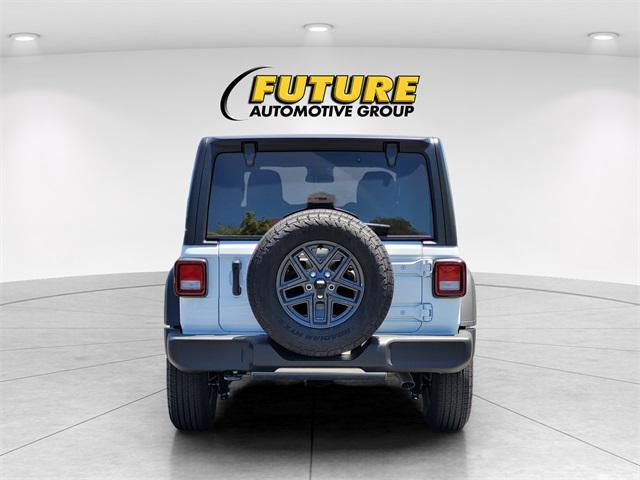 Photo of 2025 Bright White Clearcoat Jeep Wrangler