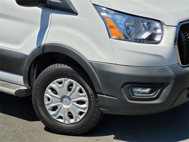 Photo of 2022 Oxford White Ford Transit-250