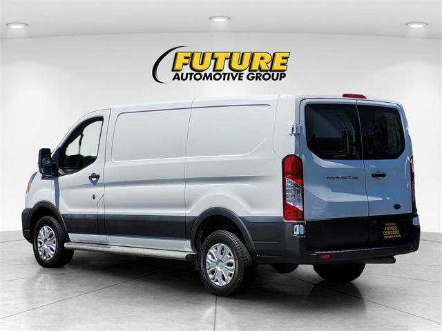 Photo of 2022 Oxford White Ford Transit-250