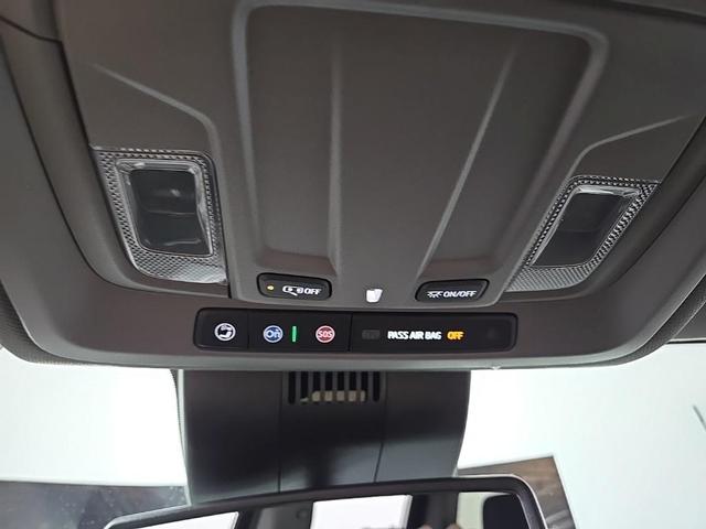 Photo of 2025 Summit White Chevrolet Silverado 2500