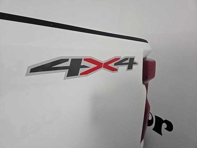 Photo of 2025 Summit White Chevrolet Silverado 2500