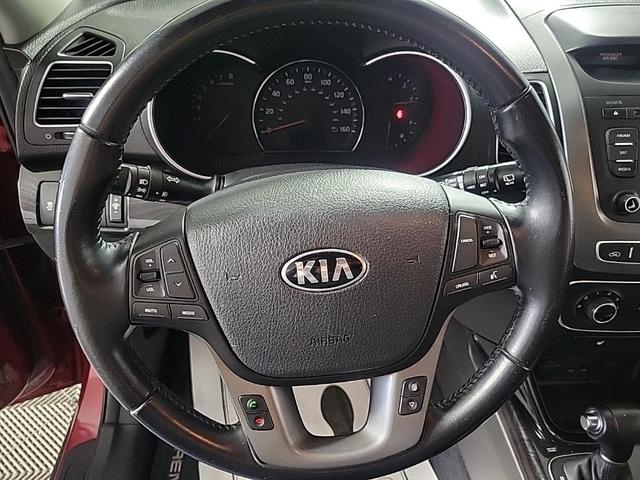Photo of 2015 Remington Red Metallic Kia Sorento