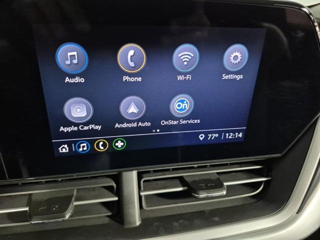 Photo of 2025 Summit White Chevrolet Trax