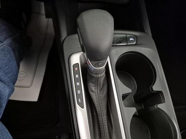 Photo of 2025 Summit White Chevrolet Trax