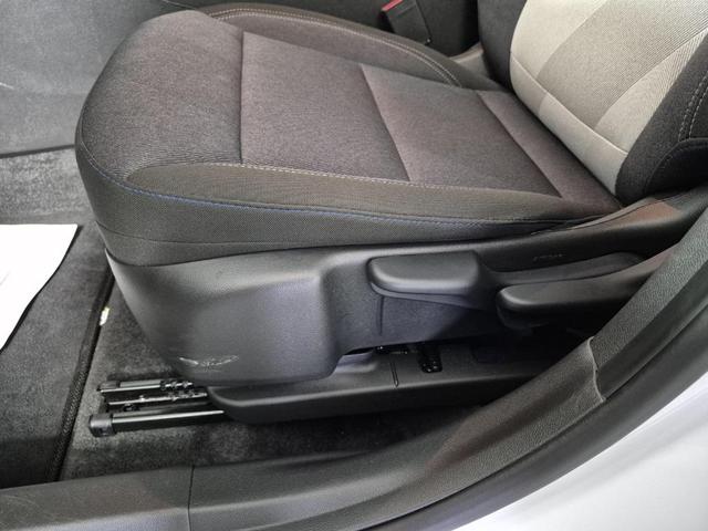 Photo of 2025 Summit White Chevrolet Trax