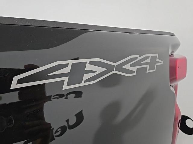Photo of 2025 Black Chevrolet Silverado 2500