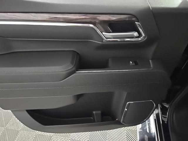 Photo of 2025 Black Chevrolet Silverado 1500