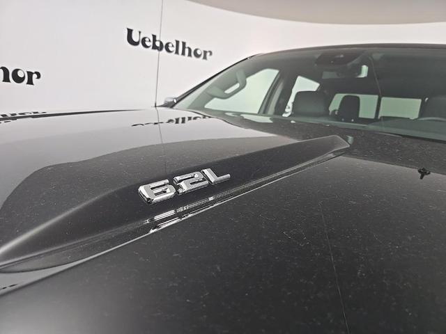 Photo of 2025 Black Chevrolet Silverado 1500