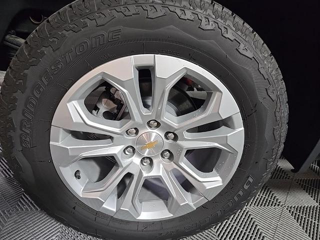 Photo of 2025 Black Chevrolet Silverado 1500