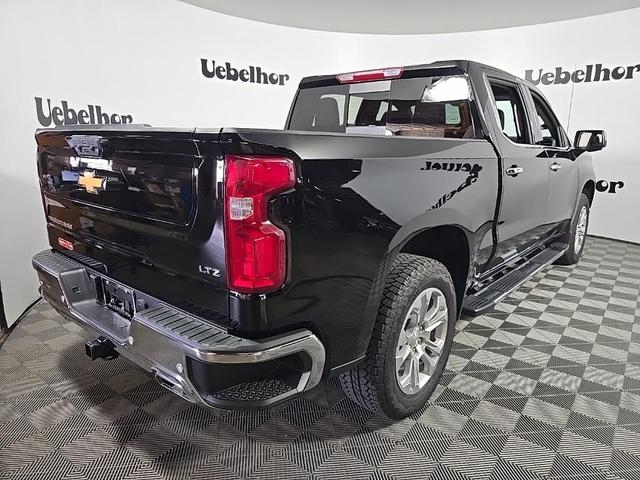 Photo of 2025 Black Chevrolet Silverado 1500