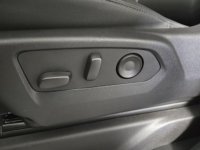 Photo of 2024 Iridescent Pearl Tricoat Chevrolet Silverado 1500