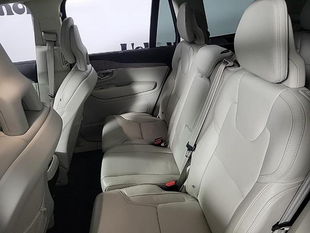 Photo of 2021 Gold Volvo XC90