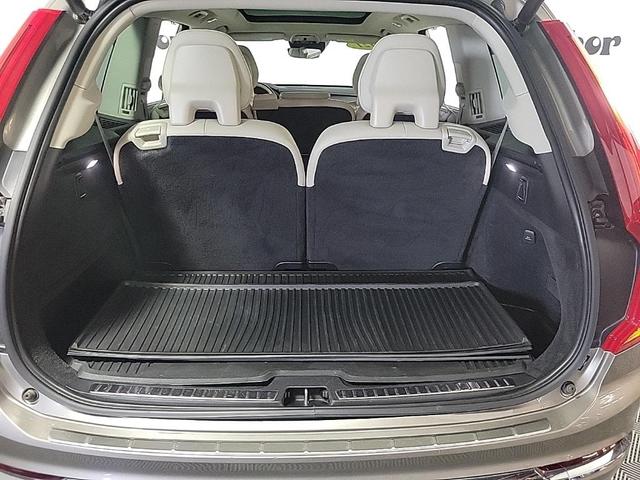 Photo of 2021 Gold Volvo XC90