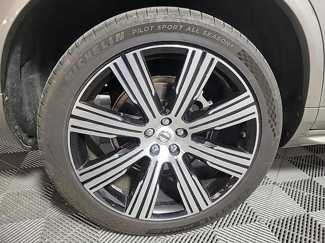 Photo of 2021 Gold Volvo XC90