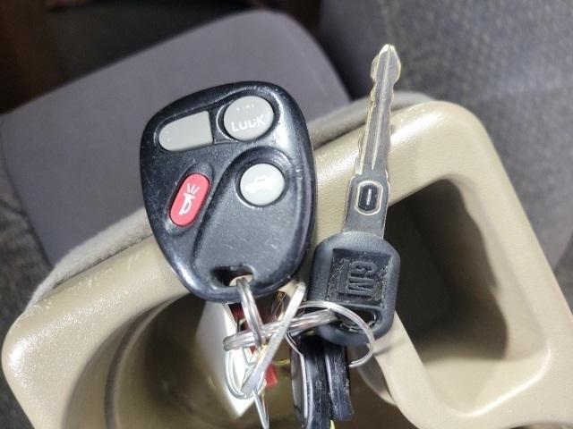 Photo of 1998 Santa Fe Red Pearl Buick Century