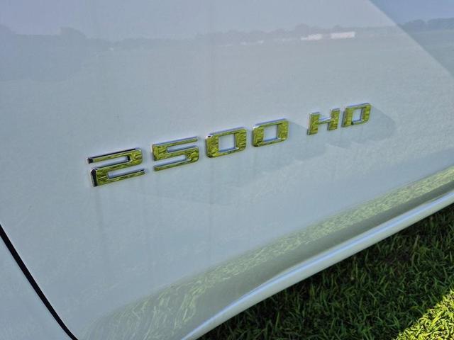 Photo of 2025 Summit White Chevrolet Silverado 2500
