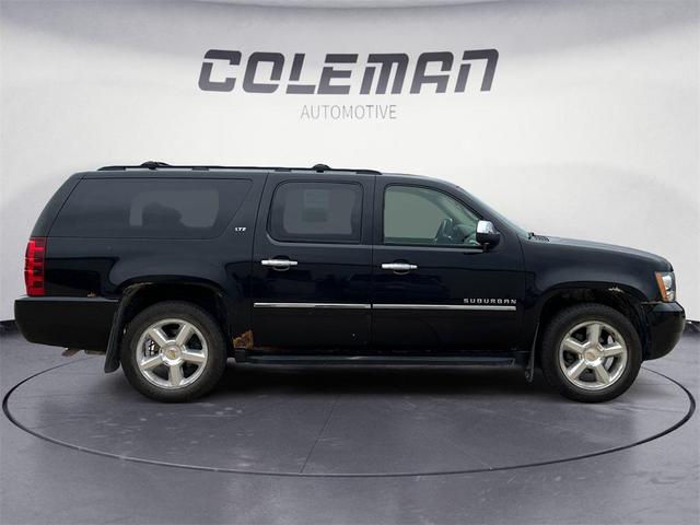 Photo of 2009 Black Chevrolet Suburban