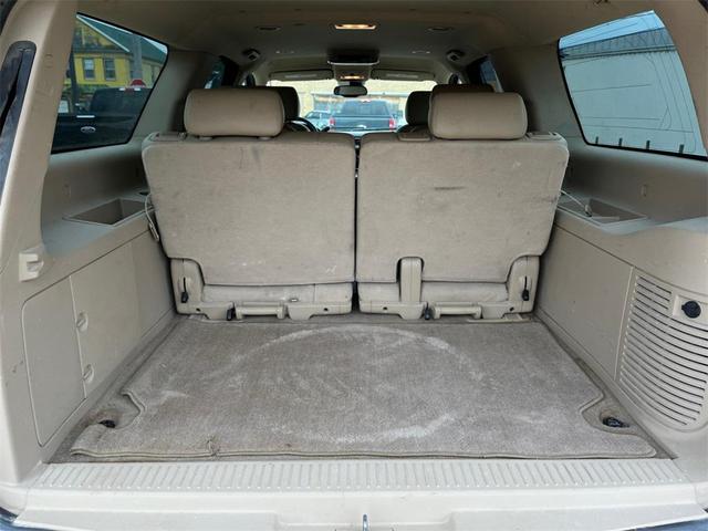 Photo of 2009 Black Chevrolet Suburban