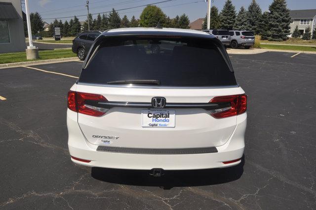 Photo of 2024 Platinum White Pearl Honda Odyssey