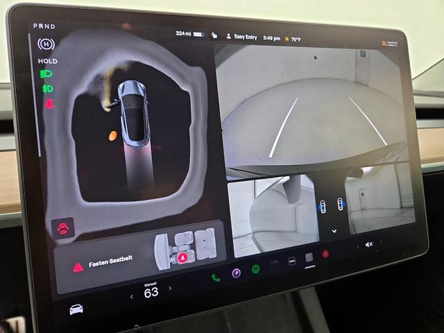Photo of 2023 Gray Tesla Model 3