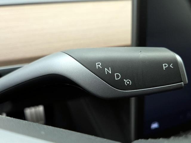 Photo of 2023 Gray Tesla Model 3