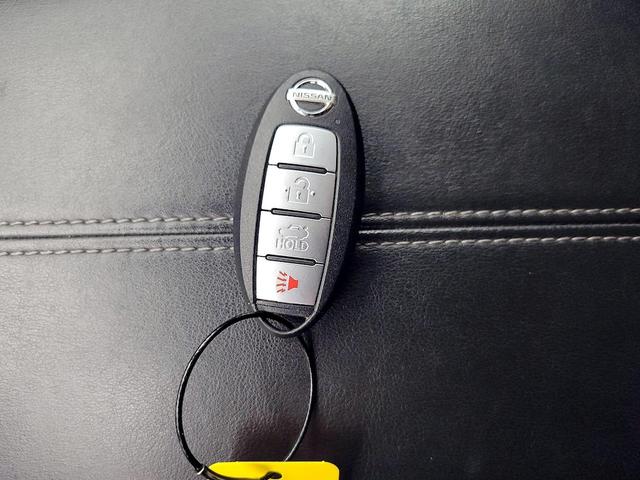 Photo of 2022 Blue Nissan Sentra