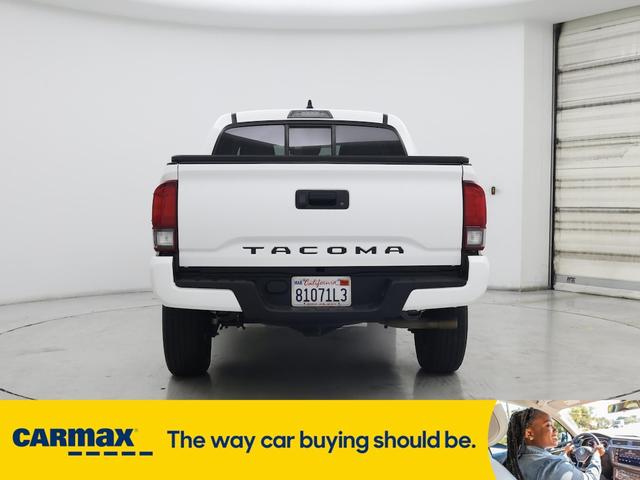 Photo of 2022 White Toyota Tacoma