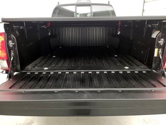 Photo of 2022 White Toyota Tacoma
