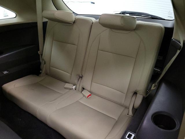 Photo of 2016 White Acura MDX