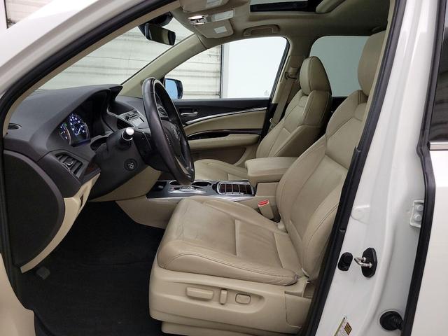 Photo of 2016 White Acura MDX