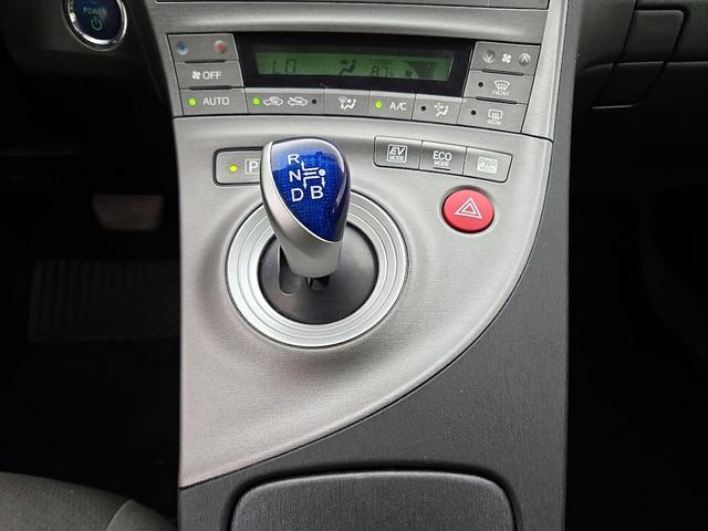 Photo of 2014 Black Toyota Prius
