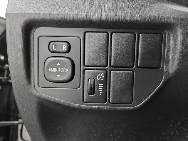 Photo of 2014 Black Toyota Prius