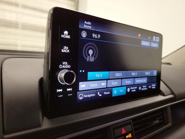 Photo of 2024 Gray Honda Pilot