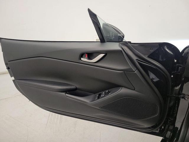 Photo of 2024 Black Mazda MX-5 Miata