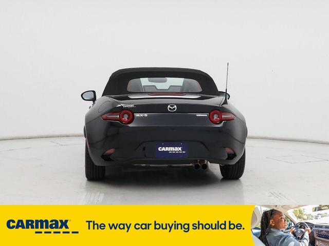Photo of 2024 Black Mazda MX-5 Miata