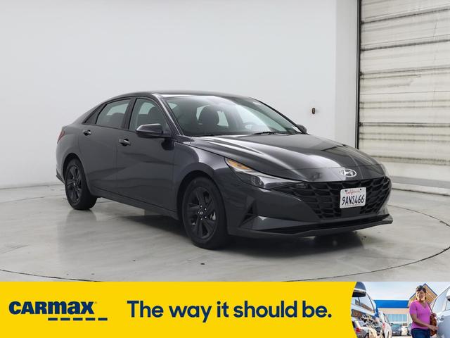 2022 Hyundai Elantra