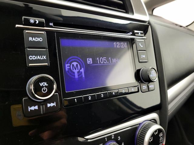 Photo of 2016 White Honda Fit