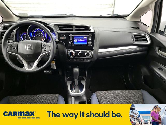 Photo of 2016 White Honda Fit